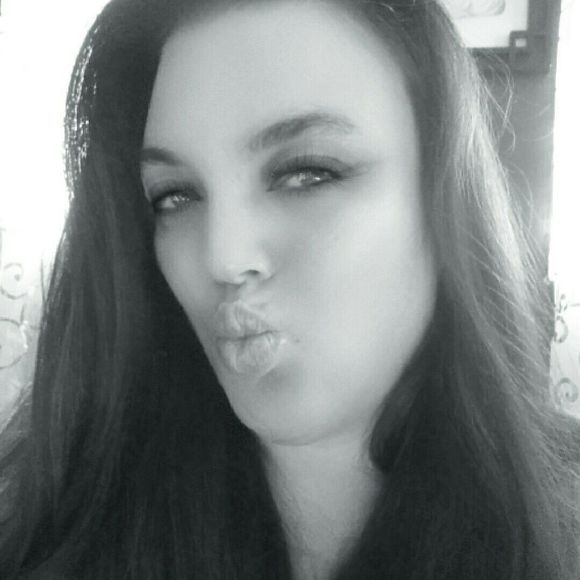 Meet your Posher, Heather - Picture 1 of 1